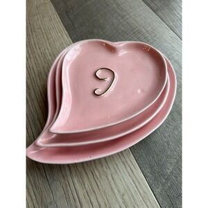 Unique Ceramic stackable heart‎ shaped candy dishes that say I love you. Pink